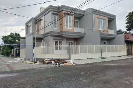 Jual 5 Unit Rumah Baru Murah Area Perumahan Pondok Tjandra Indah, Waru, Sidoarjo