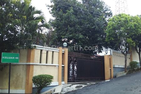 Jual Rumah Mewah Siap Huni di Ngesrep Semarang - 4+1 Kamar Tidur