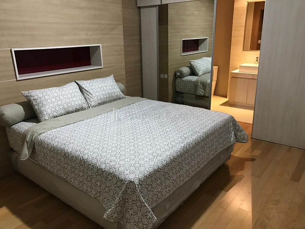 Sewa Apartemen Residence 8 Senopati Jakarta Selatan - 2BR Full Furnished