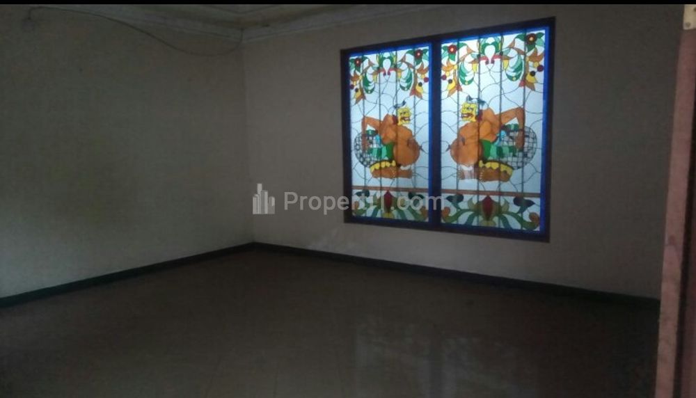 Rumah Disewakan di Umbulharjo Yogyakarta - Tanah dan Bangunan Luas - dekat Keraton, XT Square, Terminal Giwangan - Strategis Pinggir Jalan
