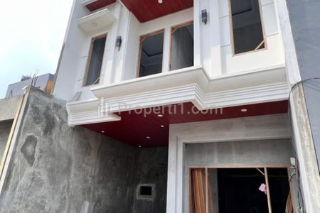Jual Rumah Mewah 2 Lantai dalam Cluster Modern Classic di Jagakarsa Jakarta Selatan