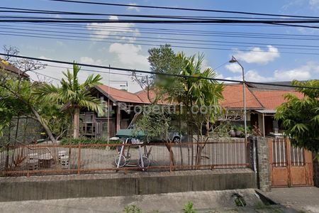 Jual Rumah Cocok untuk Kos-Kosan di Dharmahusada Surabaya - Hadap Timur