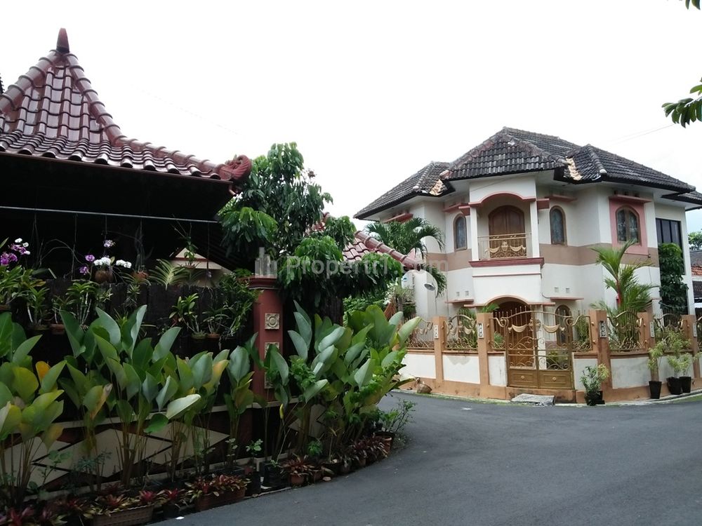 Jual Rumah Mewah di Umbulharjo Yogyakarta, dekat Kampus Ahmad Dahlan, Rumah Sakit, Keraton, Nyaman dan Tenang