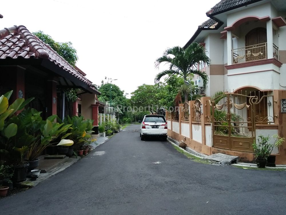 Jual Rumah Mewah di Umbulharjo Yogyakarta, dekat Kampus Ahmad Dahlan, Rumah Sakit, Keraton, Nyaman dan Tenang
