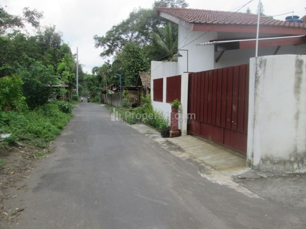 Dijual Rumah Second di Sukoharjo Ngaglik Sleman, dekat Kampus UII, PPPG Kesenian, Banyak Perumahan Baru, Nyaman, Tenang
