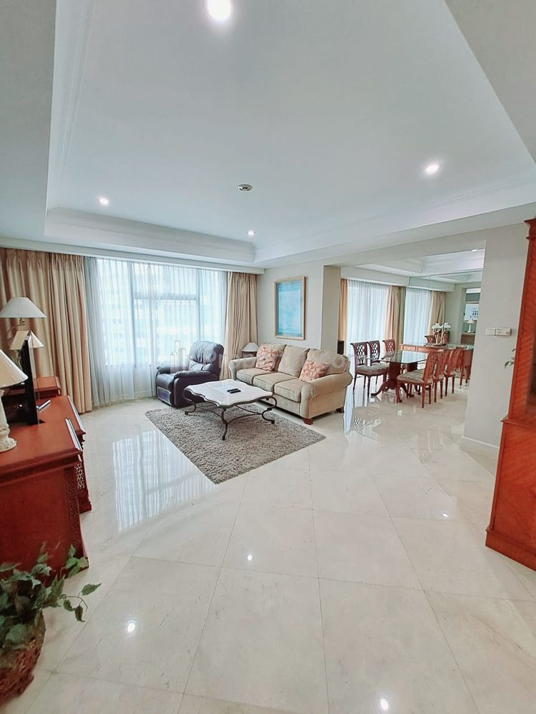 Jual Cepat Apartemen Mewah The Plaza Residences (Ayana Mid Plaza) - 2+1 BR Furnished