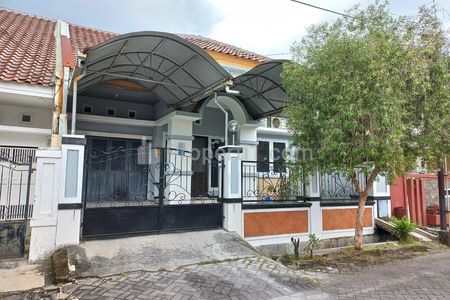 Jual Rumah Sangat Bagus di Perumahan Nrwana Regency, Penjaringan Sari, Rungkut, Surabaya