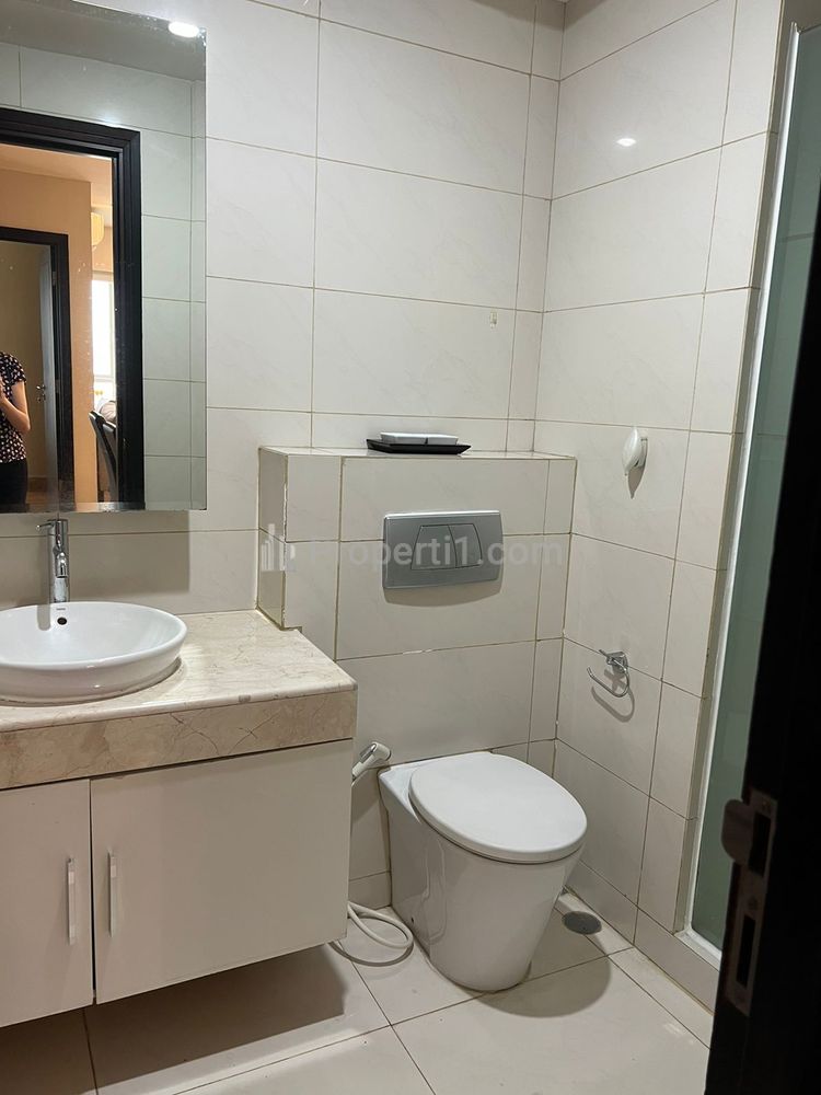 Sewa Apartemen Somerset Permata Berlian - 2+1 BR Furnished