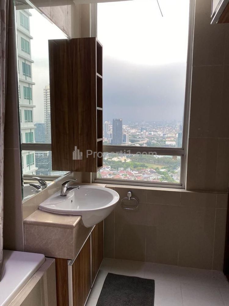 Sewa Apartemen Denpasar Residence Kuningan City - 3+1 BR Furnished
