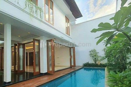 Dijual Rumah Mewah di Pondok Indah Jakarta Selatan - Luas Tanah 500m2