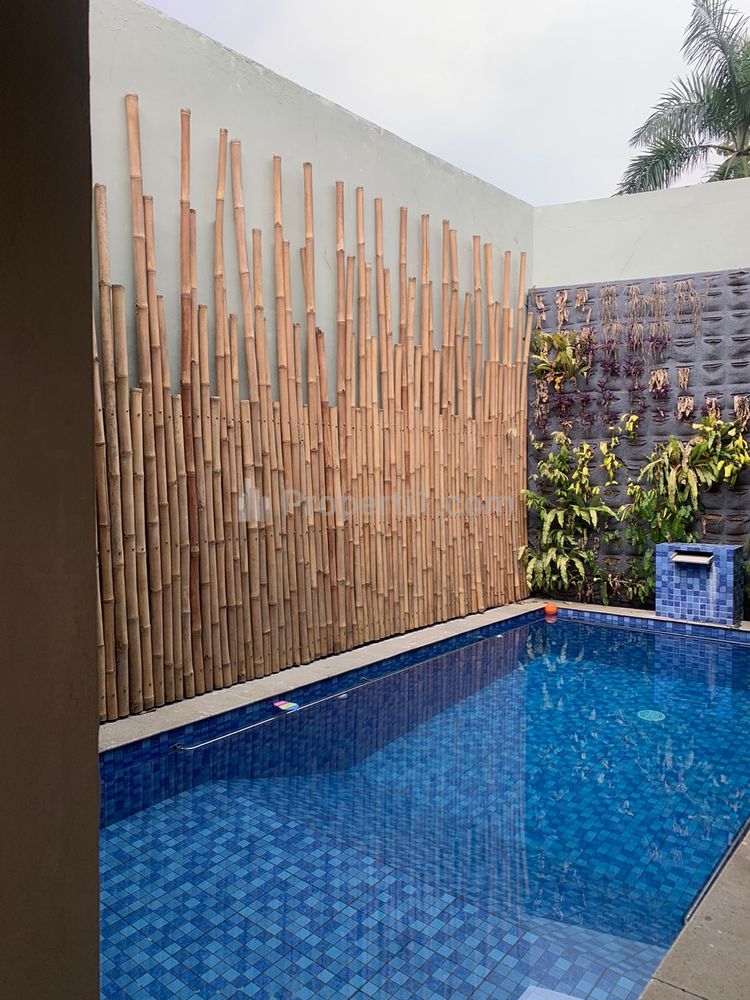 Jual Rumah Furnished Siap Huni dengan Kolam Renang Private di Griya Permata 2, Bojonggede, Bogor