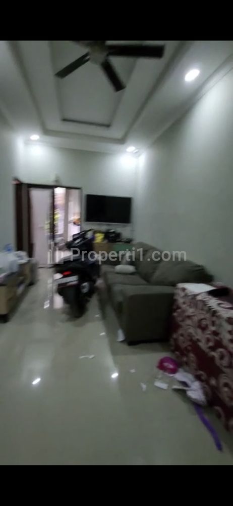 Jual Rumah Furnished Siap Huni dengan Kolam Renang Private di Griya Permata 2, Bojonggede, Bogor