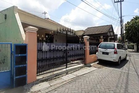 Jual Rumah Kos Kosan SHM Siap Huni di Kutisari Selatan Surabaya - 14 Kamar Tidur
