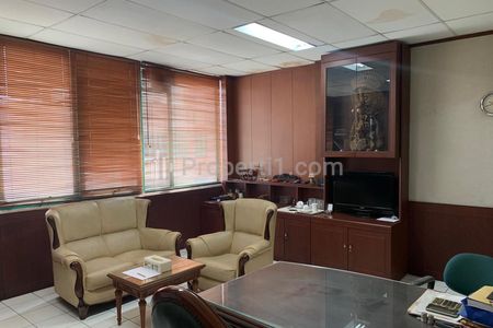 Jual Rukan Cempaka Mas di Jakarta Pusat, Ex Kantor, Full Furnished, Siap Pakai