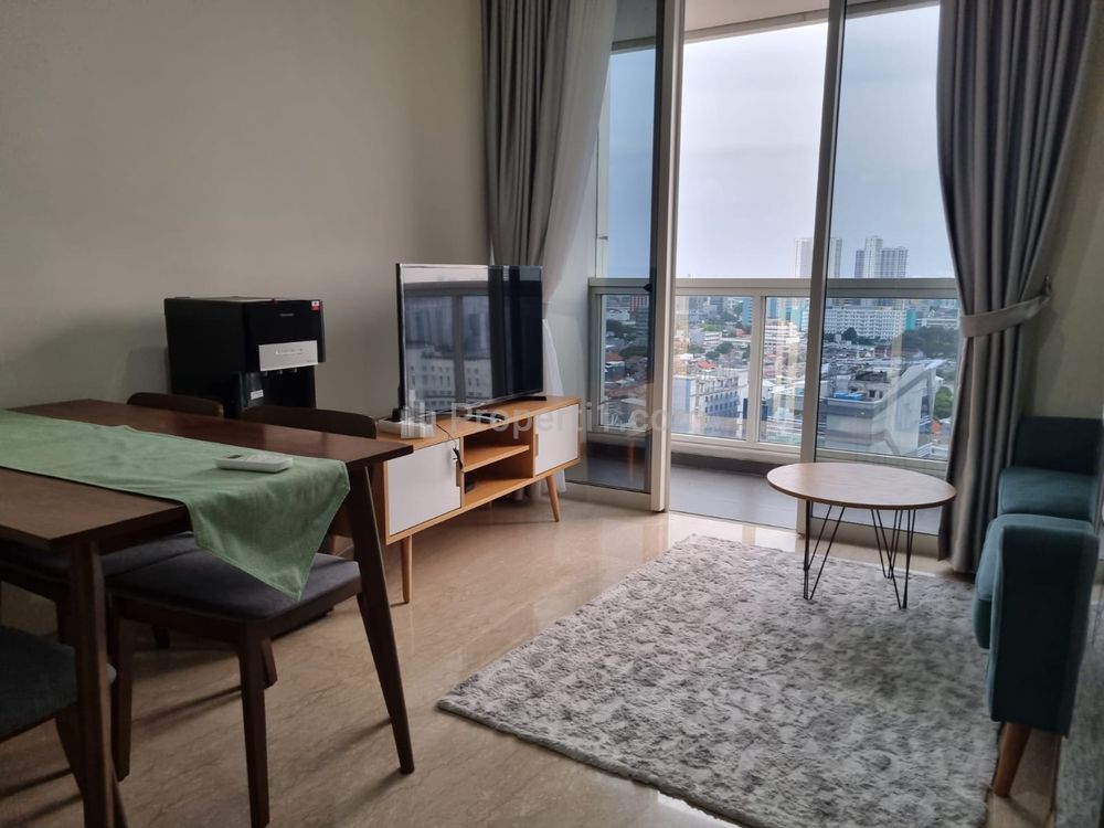 Sewa Apartemen Menteng Park Tower Emerald di Jakarta Pusat - 2 BR Full Furnished