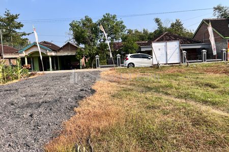 Jual Tanah Super Datar 97Juta di Mojogedang Karanganyar Jawa Tengah - Lingkungan Asri dan Nyaman