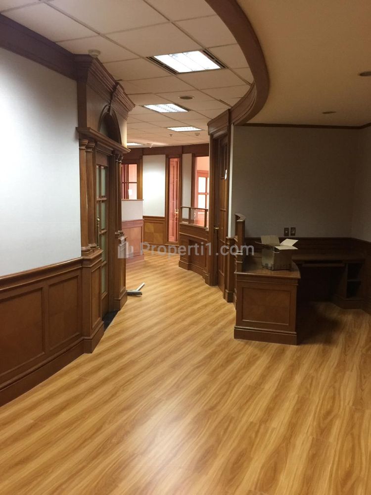 Disewakan Ruang Kantor Furnish di Gedung Menara Sudirman Jakarta Selatan