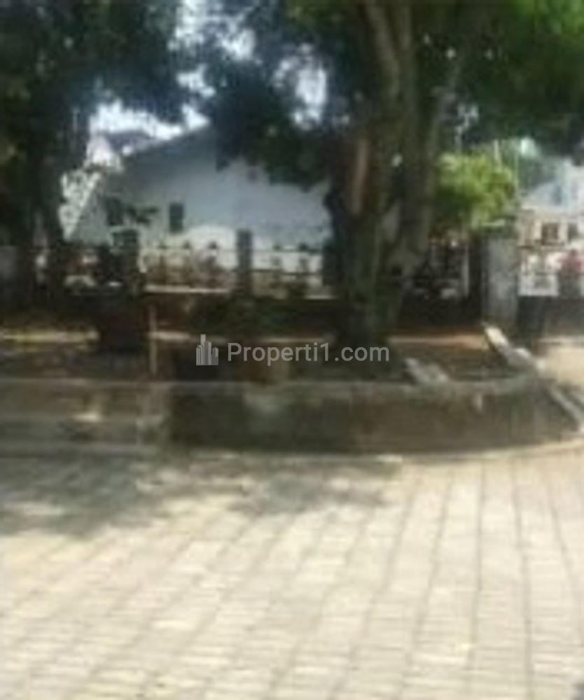 Rumah Dijual Hitung Tanah Halaman Depan Belakang Luas di Meruyung Limo - Luas Tanah 700 m2