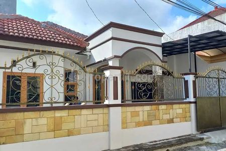 Jual Rumah Sangat Bagus di Jalan Lebak Indah, Tambaksari,  Surabaya