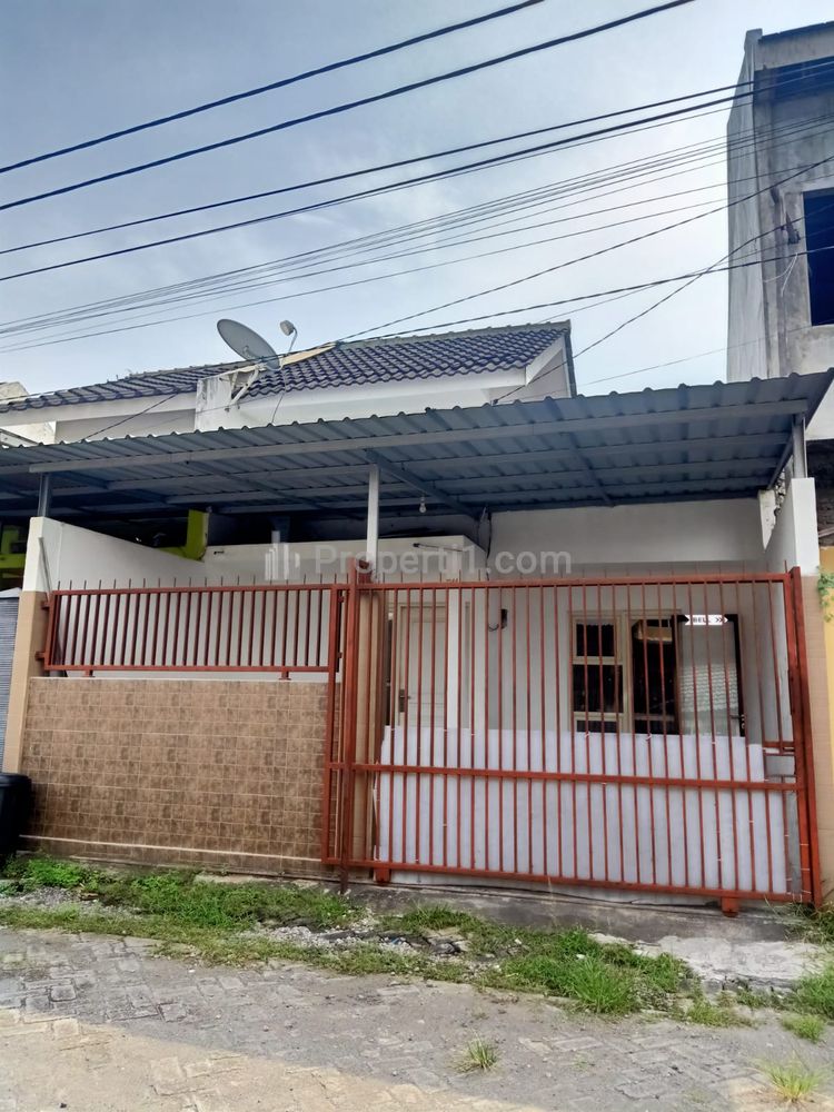 Jual Rumah Kosong Murah Strategis di Perumahan Royal Paka Residence, Gunung Anyar, Surabaya