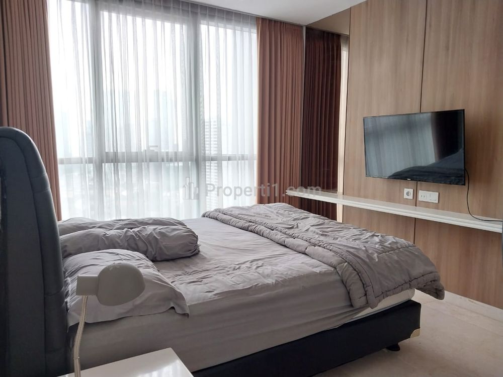 Sewa Apartemen Ciputra World 2 Jakarta - Ready to Move In, Good Condition - 3 BR Fully Furnished