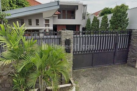 Jual Rumah Sangat Mewah 6 Kamar di Kutisari Utara Tenggilis Mejoyo Surabaya Timur