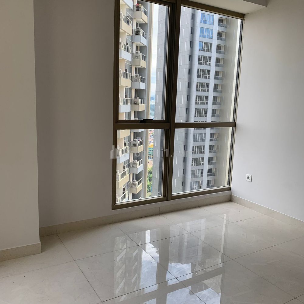 Jual Apartemen Taman Anggrek Residences 2BR Semi Furnished (Best Deal)
