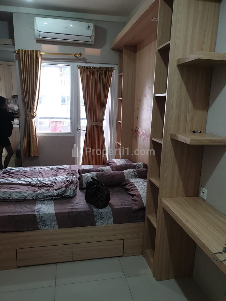 Disewakan Tahunan Apartemen The Green Pramuka City Tipe Studio Furnished