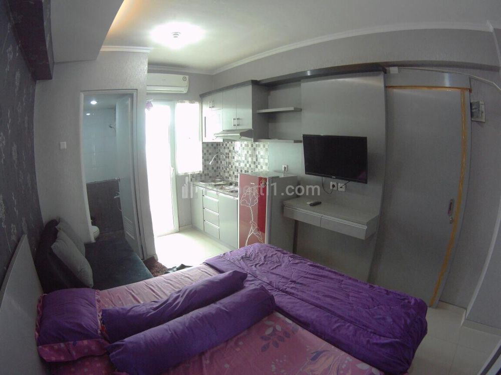 Disewakan Bulanan Apartemen The Green Pramuka City Studio Furnish