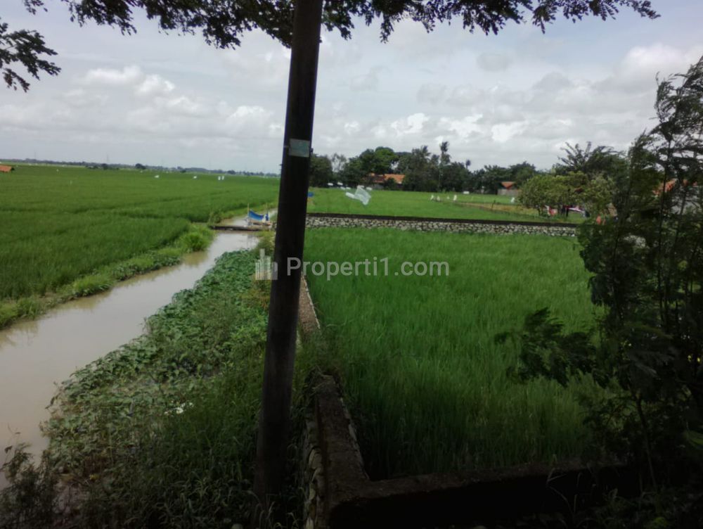 Dijual Tanah untuk Bangun Usaha atau Gudang di Pinggir Jalan Lingkar Tanjungpura Karawang Barat