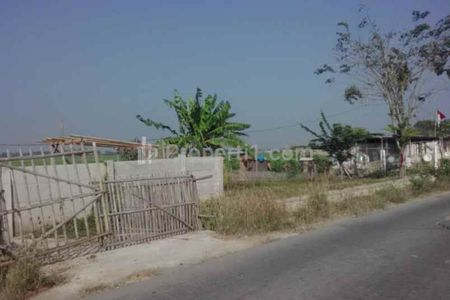 Tanah Dijual untuk Ruang Usaha atau Gudang di Pinggir Jalan Simpang Tiga Buniayu Depan Komplek BKI Sukahurip Bekasi