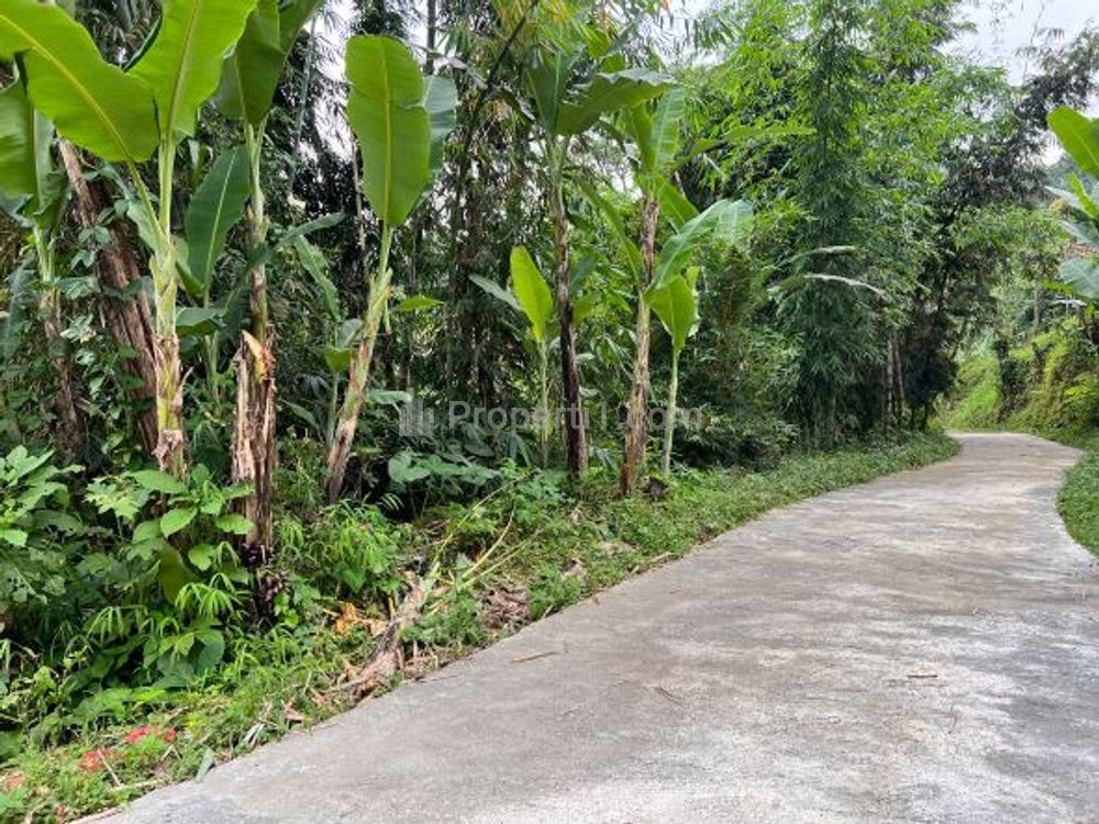 Dijual Tanah Cocok Dibangun Villa 330m² di Kota Wisata Kemuning Karanganyar