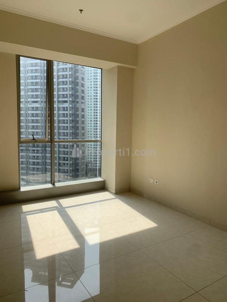 Sewa Apartemen Taman Anggrek Residence Tipe 2 BR Unfurnished - Best Comfy Unit
