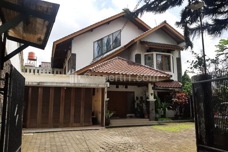 Dijual Rumah/Villa di Cigadung Bandung - Luas Tanah 1240 m2