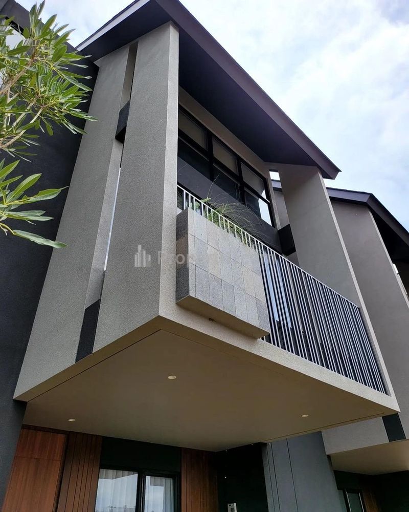 Dijual Rumah Murah 3 Lantai Cavana Lebak Bulus Jakarta Selatan