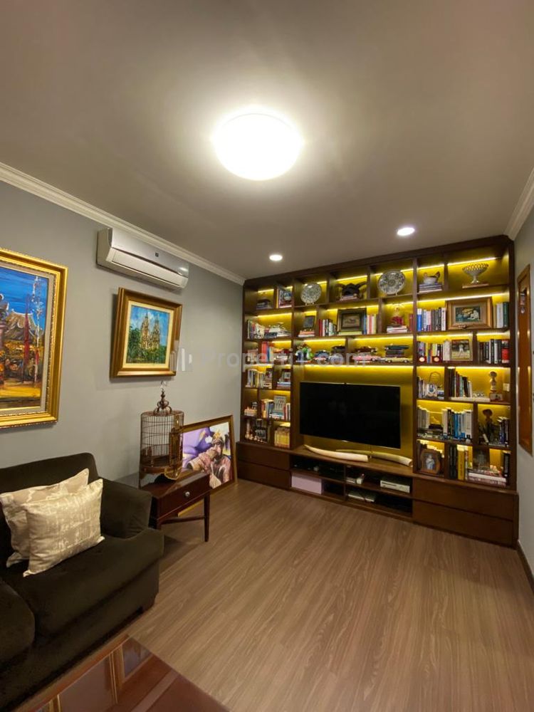 Rumah Dijual di Jalan Ciawi 1 Kebayoran Baru Jakarta Selatan -- Cakep dan Good Condition