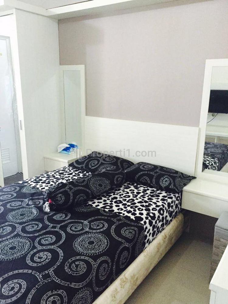 Disewakan Tahunan Apartemen The Green Pramuka City Tower Fagio Tipe Studio Full Furnished