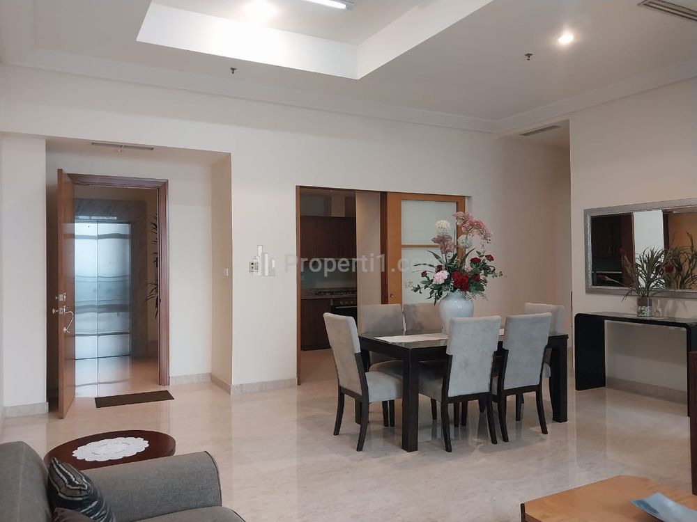 Disewakan Apartemen Pakubuwono Residence - 2+1 BR Furnished, Nyaman dan Bersih