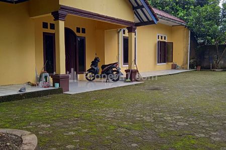 Dijual Rumah Murah 2 Kamar di Pinggir Jalan Raya Cikampak Bogor
