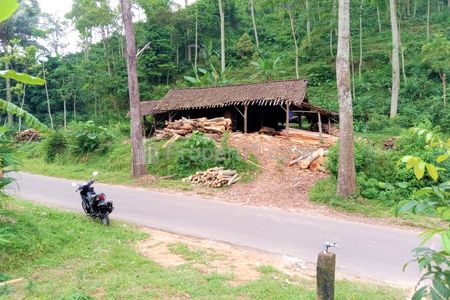 Dijual Tanah Datar Strategis dekat Candi Cetho Kemuning Karanganyar