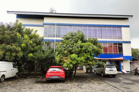 Jual Gedung Kantor 4 Lantai Strategis di Lenteng Agung Jagakarsa Jakarta Selatan - Luas Tanah 2235 m2