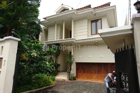 Rumah Disewakan di Kemang Jakarta Selatan - Ada Beberapa Unit