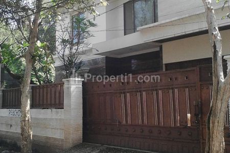 Jual Rumah Mewah Kosong Siap Huni di Kemang Timur Jakarta Selatan