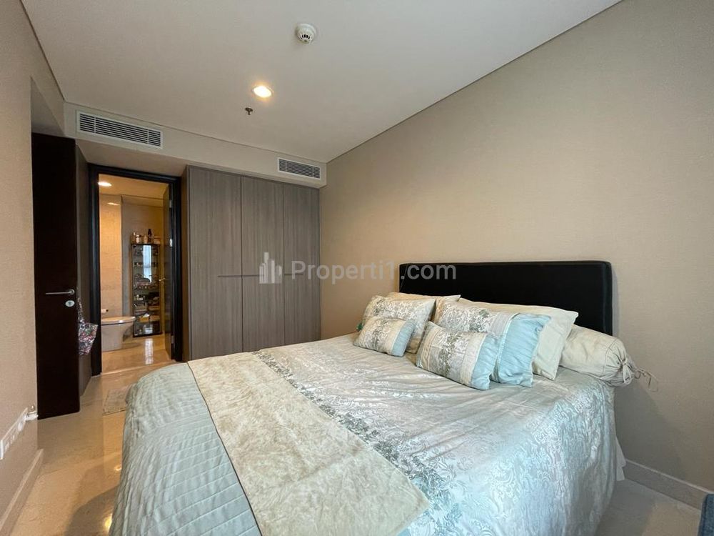 Limited Unit Jual Apartemen Ciputra World 2 Jakarta Selatan - The Residence Tower - 2 BR Semi Furnished