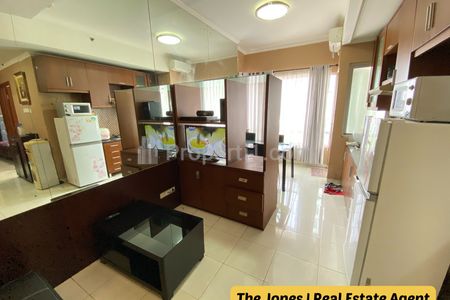 Disewakan Apartemen Sudirman Park - 2 Bedroom Full Furnished, dekat Bundaran HI - Kode 042