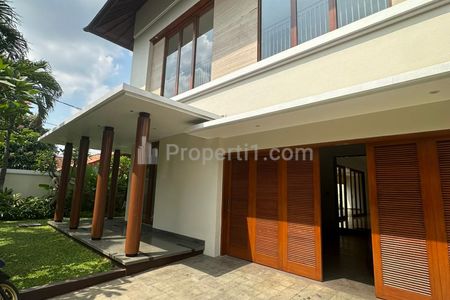 Sewa Rumah Mewah Tahunan di Cipete Jakarta Selatan - 4 Kamar Tidur Semi Furnished