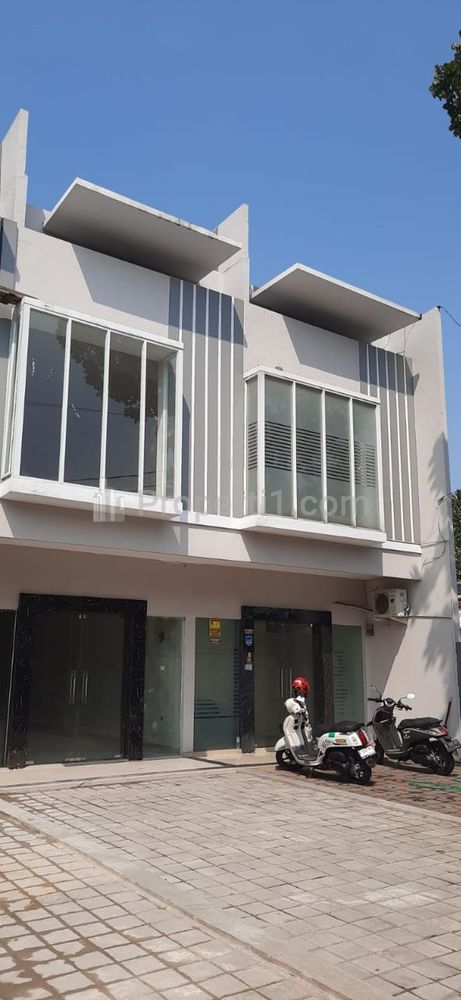 Jual Ruko Trapezia Strategis 15 Menit Tol Jatiwarna Bekasi