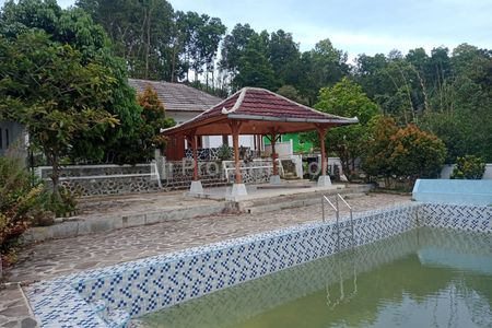Jual Villa Murah dengan Kolam Renang di Cigudeg Bogor