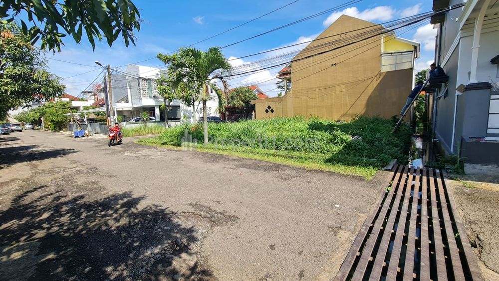Dijual Tanah Hook di Komplek Cipaganti Rahayu Riung Bandung - Luas 197 m2 SHM