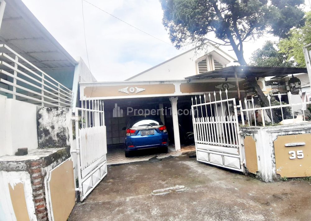 Garasi Rumah Inti